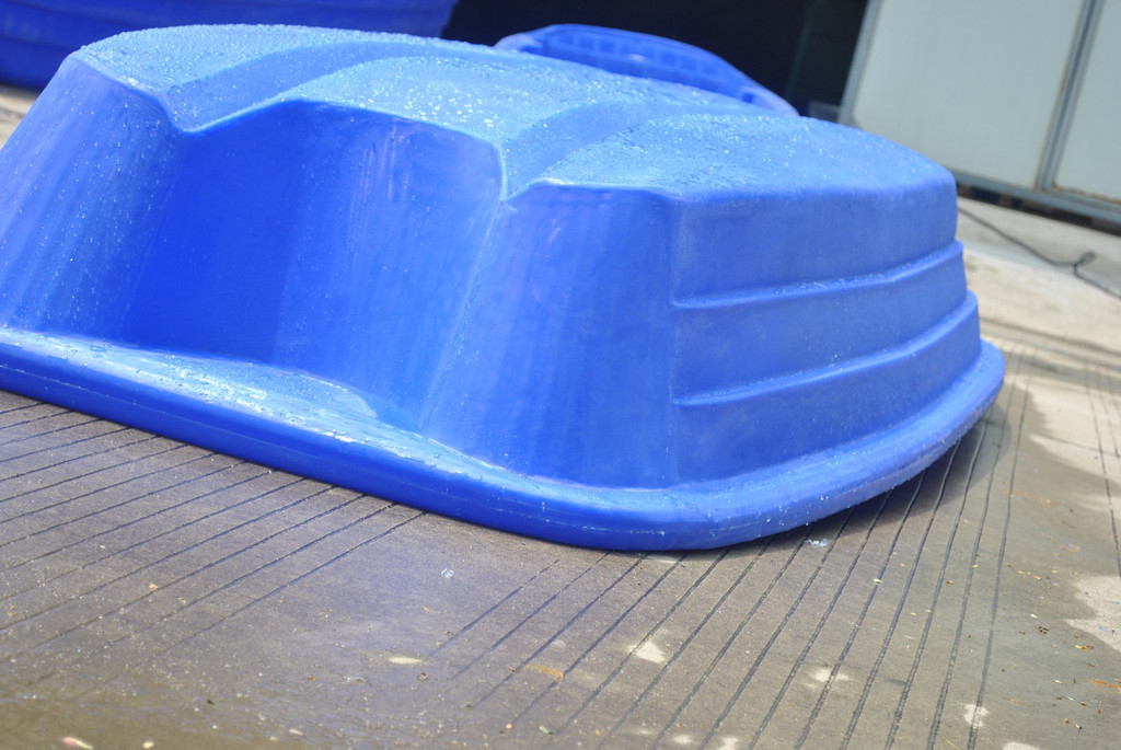 塑料渔船捕鱼小船玻璃钢养殖观光特价加厚冲锋舟外机牛筋钓鱼-林跃塑业